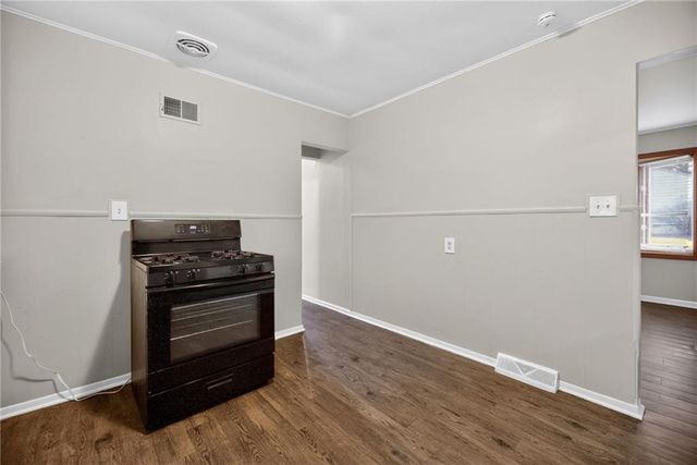 2920 Longwood Avenue, Kansas City, KS 66104