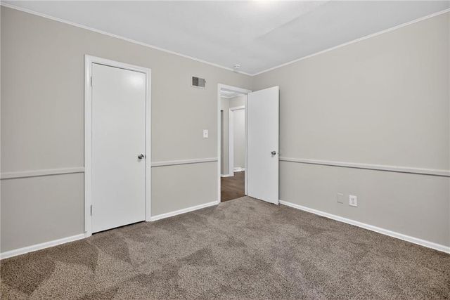 2920 Longwood Avenue, Kansas City, KS 66104