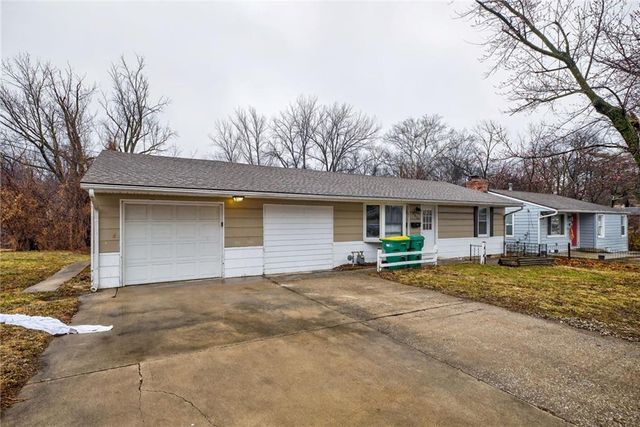 2920 Longwood Avenue, Kansas City, KS 66104