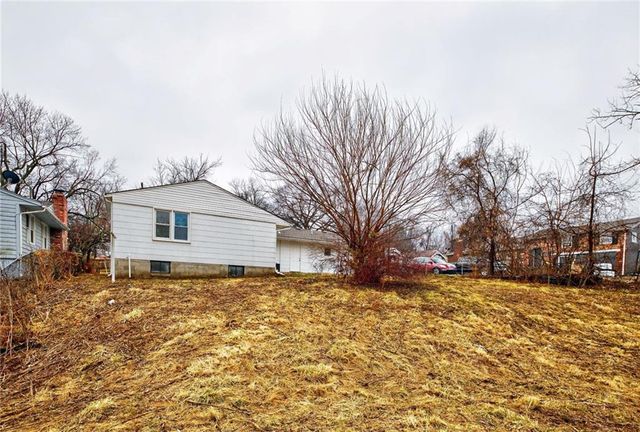 2920 Longwood Avenue, Kansas City, KS 66104