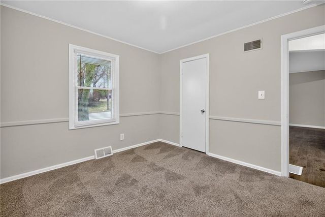 2920 Longwood Avenue, Kansas City, KS 66104