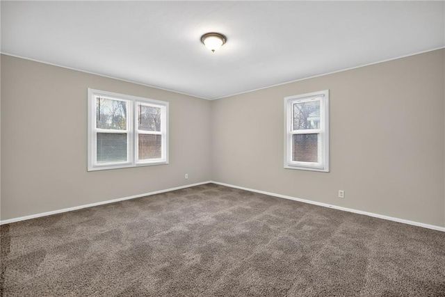 2920 Longwood Avenue, Kansas City, KS 66104