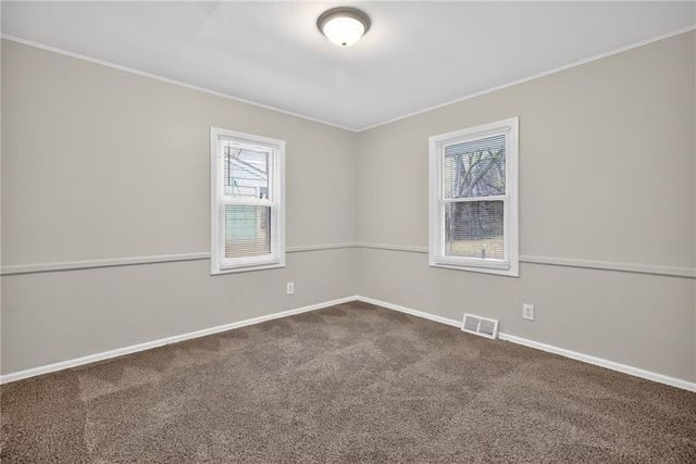 2920 Longwood Avenue, Kansas City, KS 66104