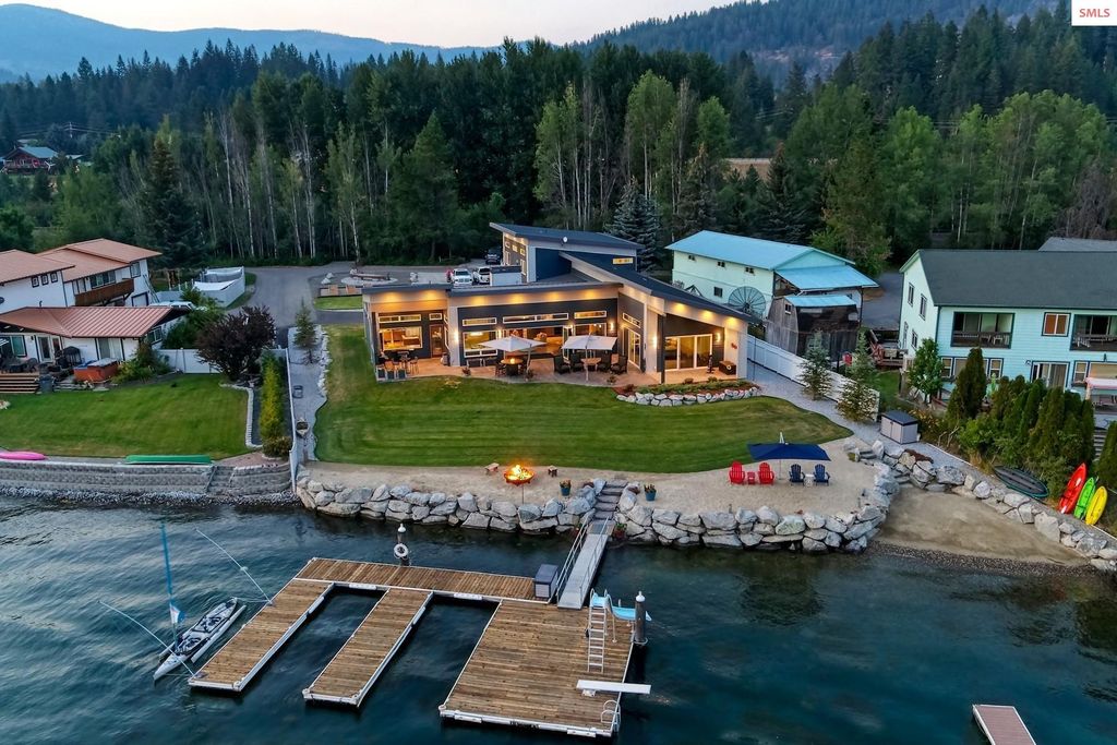 494 Snug Harbor Road, Sandpoint, ID 83864