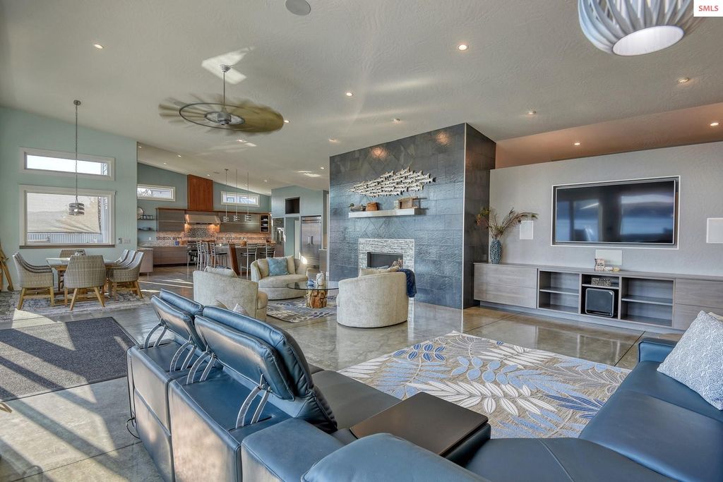 494 Snug Harbor Road, Sandpoint, ID 83864 photo 2