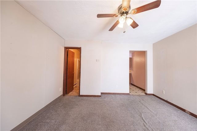 4420-4422 Walnut St, Versailles Boro, PA 15132