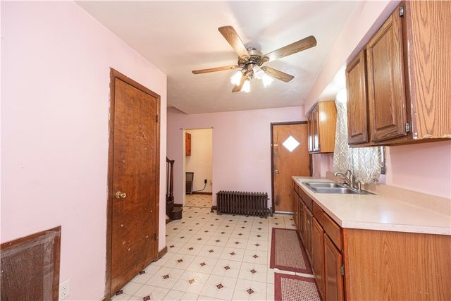 4420-4422 Walnut St, Versailles Boro, PA 15132