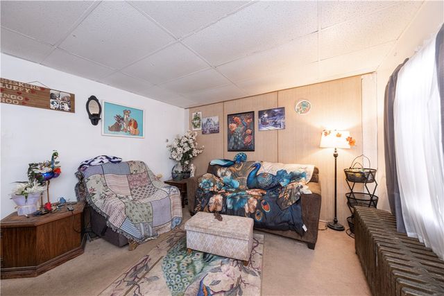 4420-4422 Walnut St, Versailles Boro, PA 15132