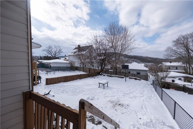 4420-4422 Walnut St, Versailles Boro, PA 15132