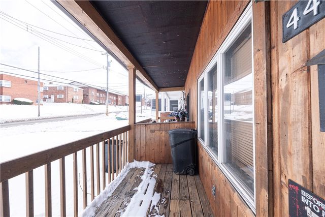 4420-4422 Walnut St, Versailles Boro, PA 15132