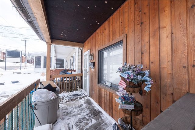 4420-4422 Walnut St, Versailles Boro, PA 15132