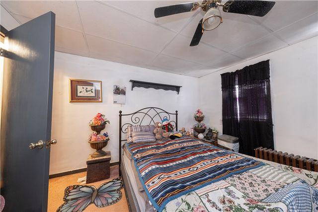 4420-4422 Walnut St, Versailles Boro, PA 15132