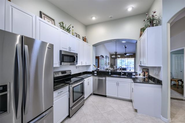 327 MONACO DRIVE 12, Punta Gorda, FL 33950