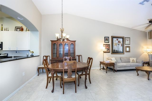 327 MONACO DRIVE 12, Punta Gorda, FL 33950