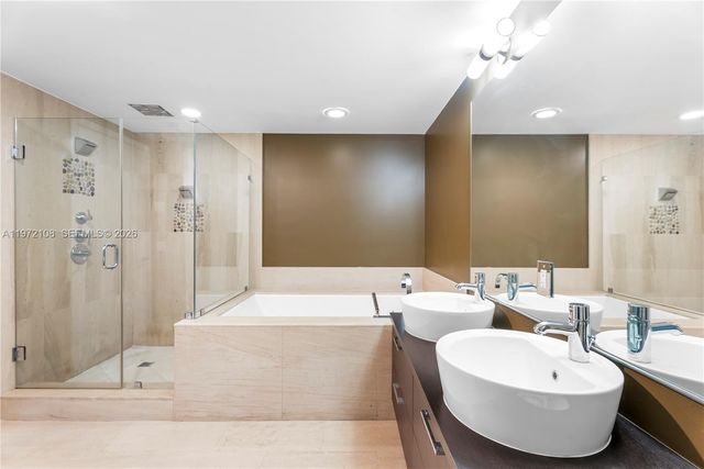 5875 Collins Ave 1004, Miami Beach, FL 33140