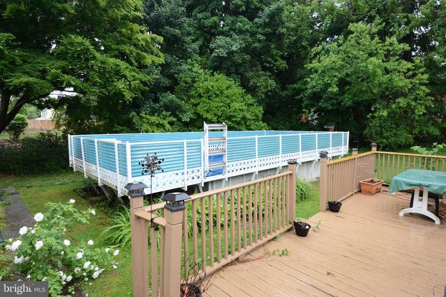 419 CONTINENTAL RD, Hatboro, PA 19040