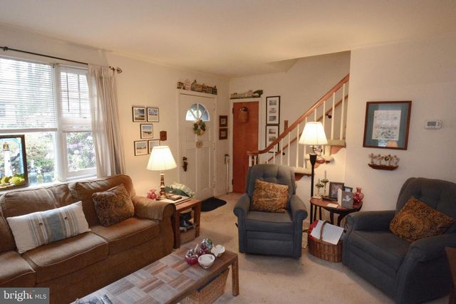 419 CONTINENTAL RD, Hatboro, PA 19040