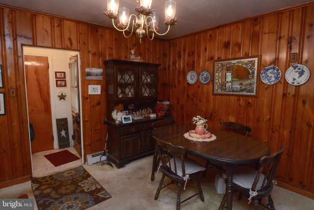 419 CONTINENTAL RD, Hatboro, PA 19040