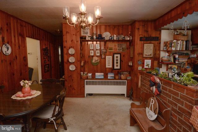 419 CONTINENTAL RD, Hatboro, PA 19040