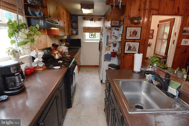 419 CONTINENTAL RD, Hatboro, PA 19040