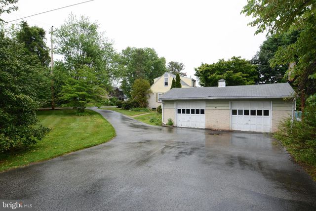 419 CONTINENTAL RD, Hatboro, PA 19040