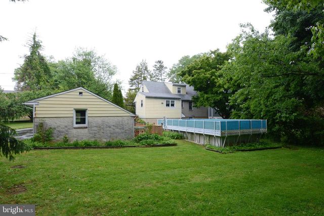 419 CONTINENTAL RD, Hatboro, PA 19040