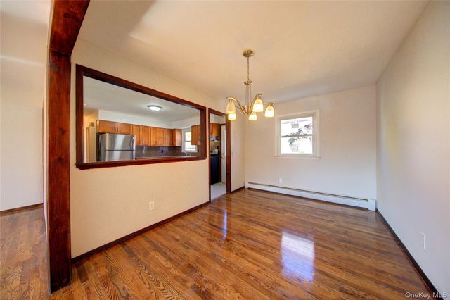 75 Farnum Boulevard, Franklin Square, NY 11010