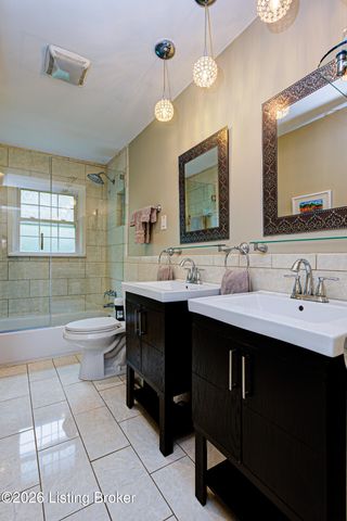 1707 Calder Ct, Louisville, KY 40205