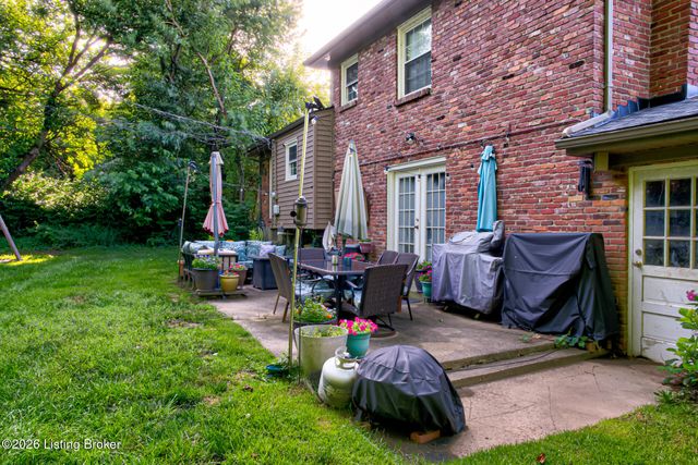 1707 Calder Ct, Louisville, KY 40205