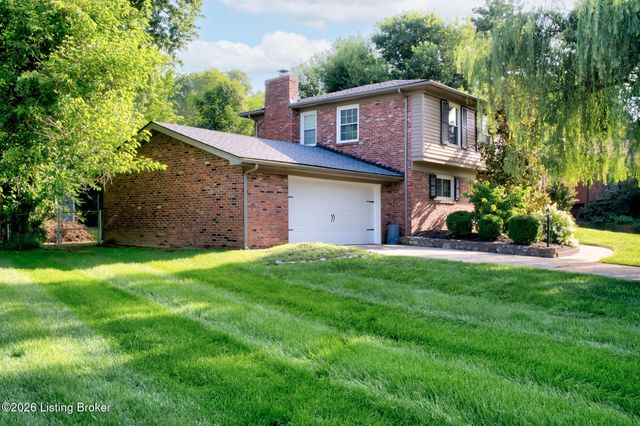 1707 Calder Ct, Louisville, KY 40205