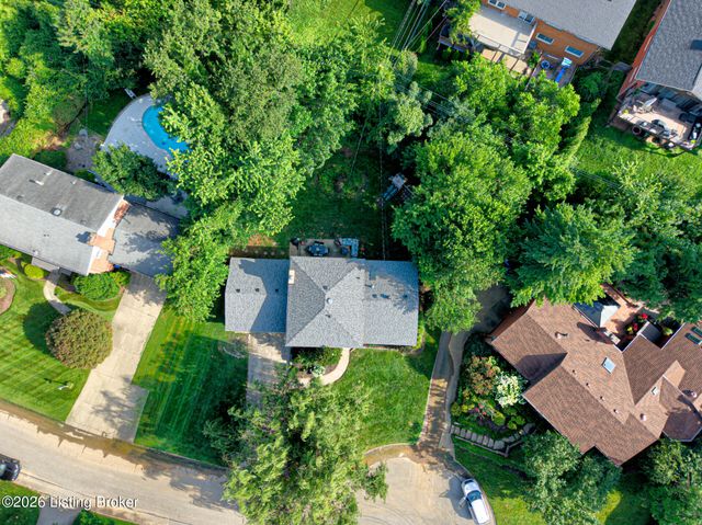 1707 Calder Ct, Louisville, KY 40205