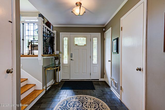 1707 Calder Ct, Louisville, KY 40205
