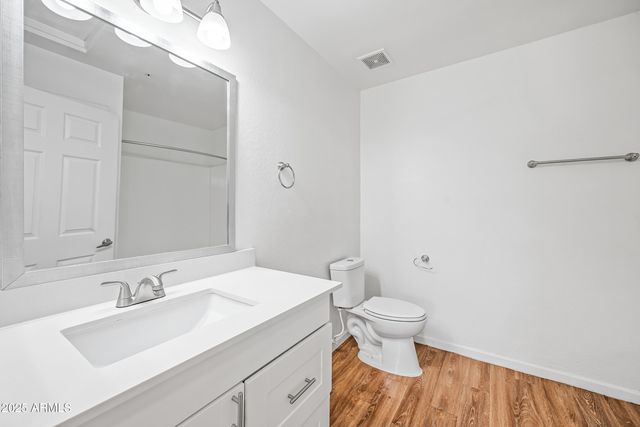 3065 N 67TH Avenue 202, Phoenix, AZ 85033