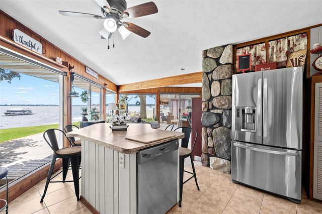 2282 Parker Drive, Wayland, MI 49348