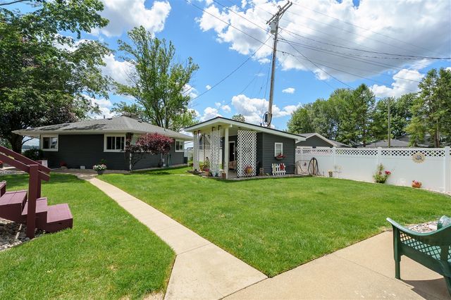 2282 Parker Drive, Wayland, MI 49348