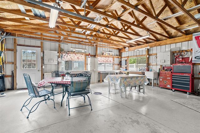 2282 Parker Drive, Wayland, MI 49348