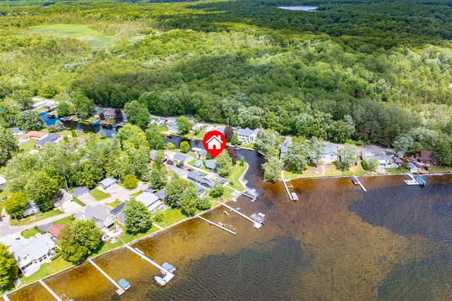 2282 Parker Drive, Wayland, MI 49348