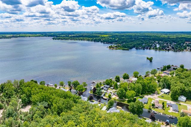 2282 Parker Drive, Wayland, MI 49348
