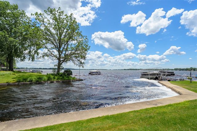 2282 Parker Drive, Wayland, MI 49348