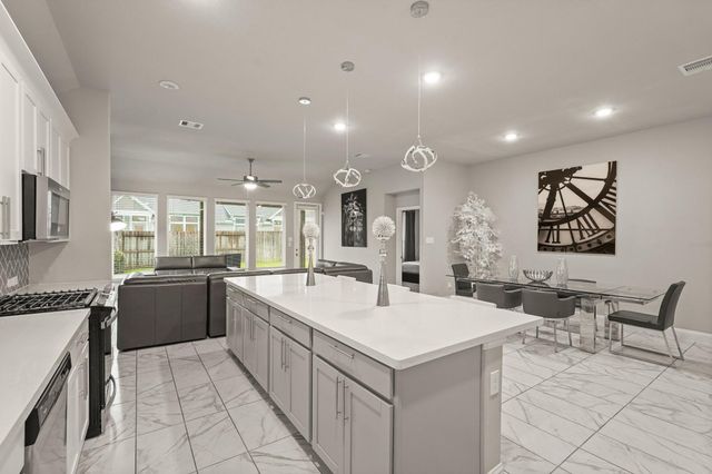 1710 Forest Mist Drive, Missouri City, TX 77459