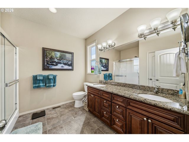 947 S JUNIPER St, Rockaway Beach, OR 97136
