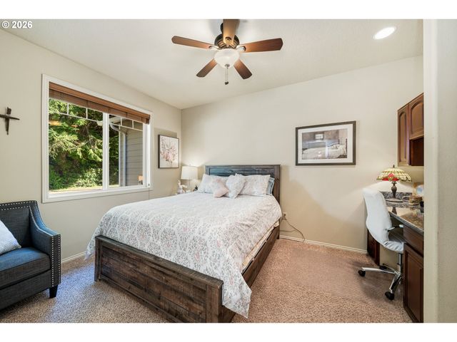 947 S JUNIPER St, Rockaway Beach, OR 97136