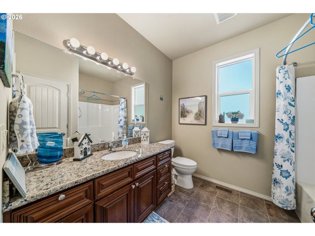 947 S JUNIPER St, Rockaway Beach, OR 97136