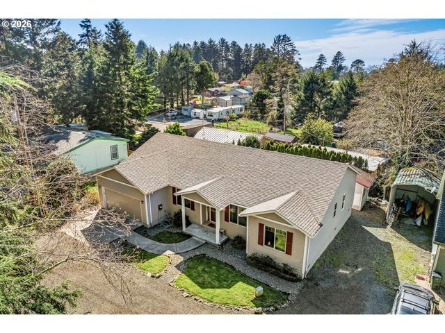947 S JUNIPER St, Rockaway Beach, OR 97136