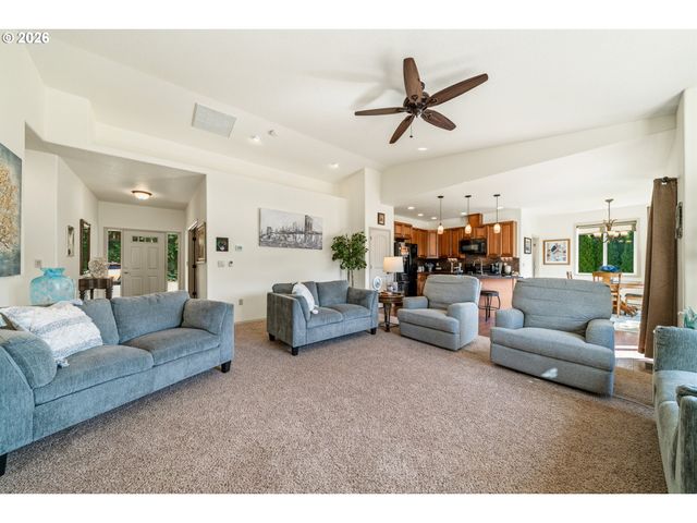 947 S JUNIPER St, Rockaway Beach, OR 97136