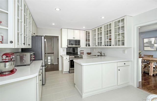 9 Oak Hill Road, Chappaqua, NY 10514