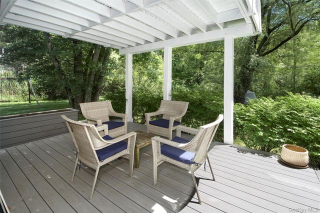 9 Oak Hill Road, Chappaqua, NY 10514