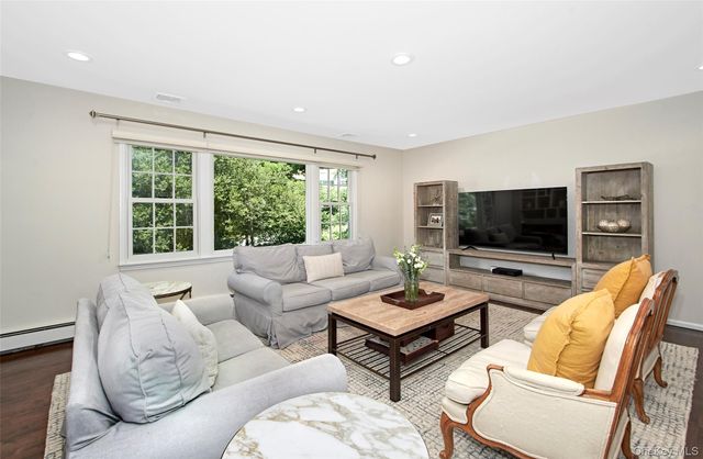 9 Oak Hill Road, Chappaqua, NY 10514