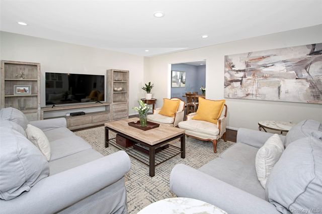 9 Oak Hill Road, Chappaqua, NY 10514