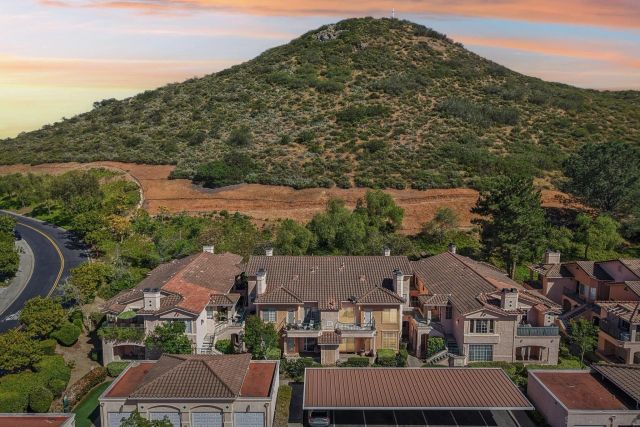 18585 Caminito Pasadero 432, San Diego, CA 92128